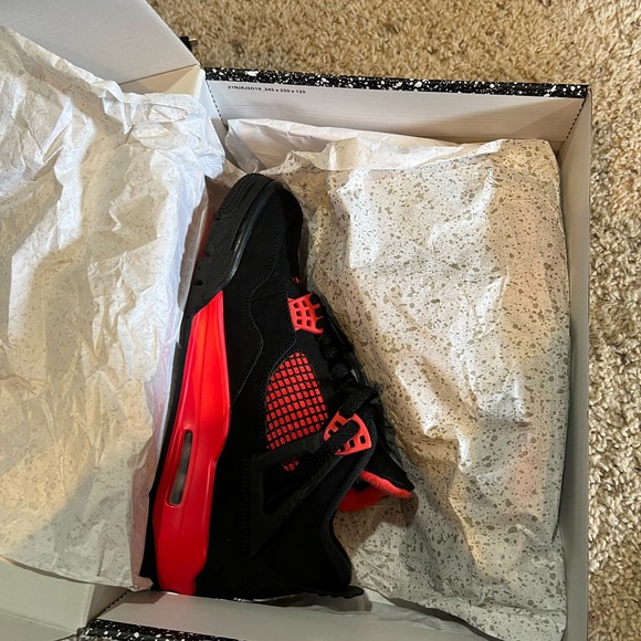Jordan 4 Red Thunder - Picture 6 of 7